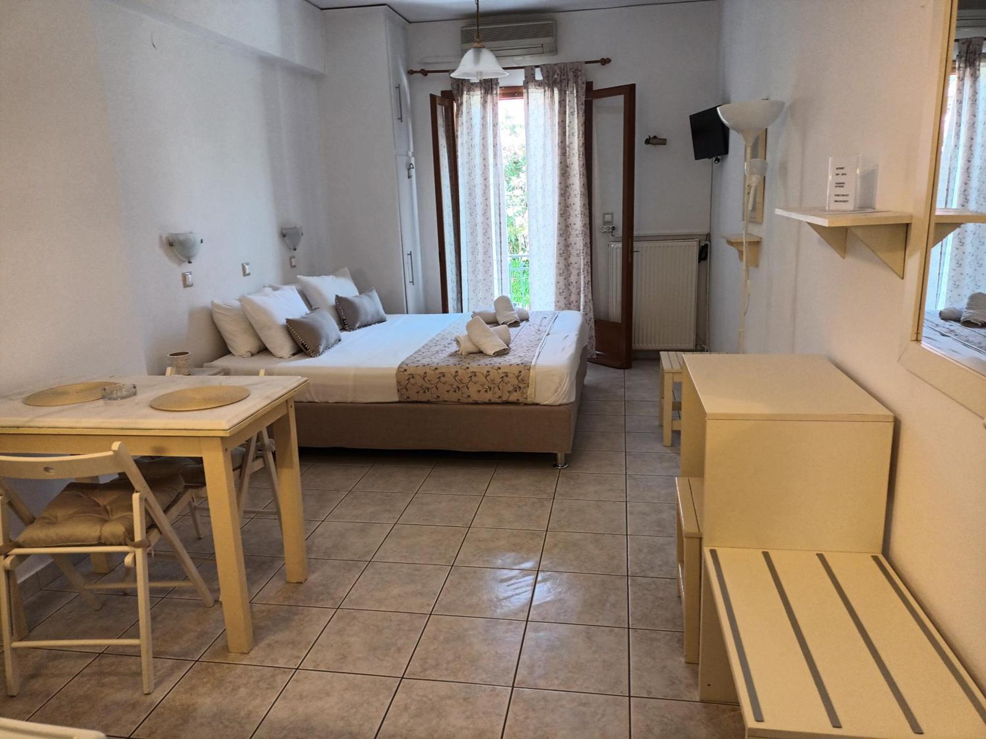 Argostoli Rooms エクステリア 写真