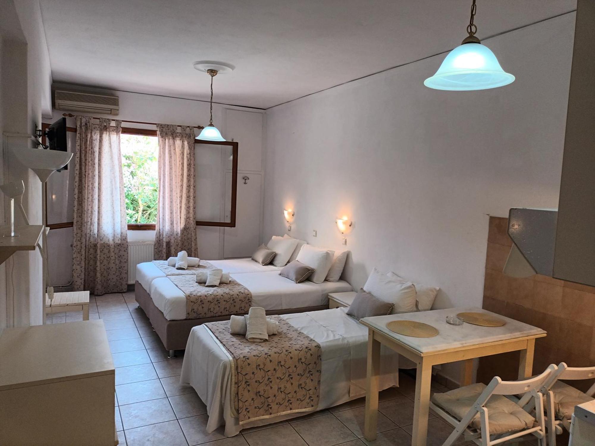 Argostoli Rooms エクステリア 写真