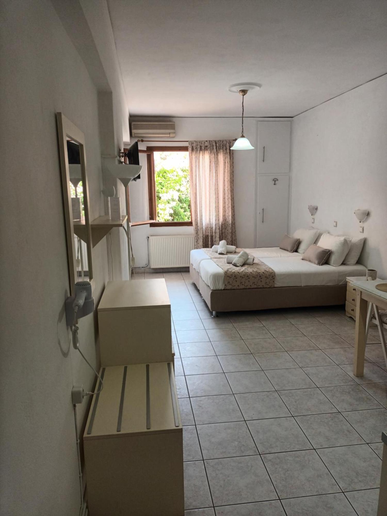 Argostoli Rooms エクステリア 写真