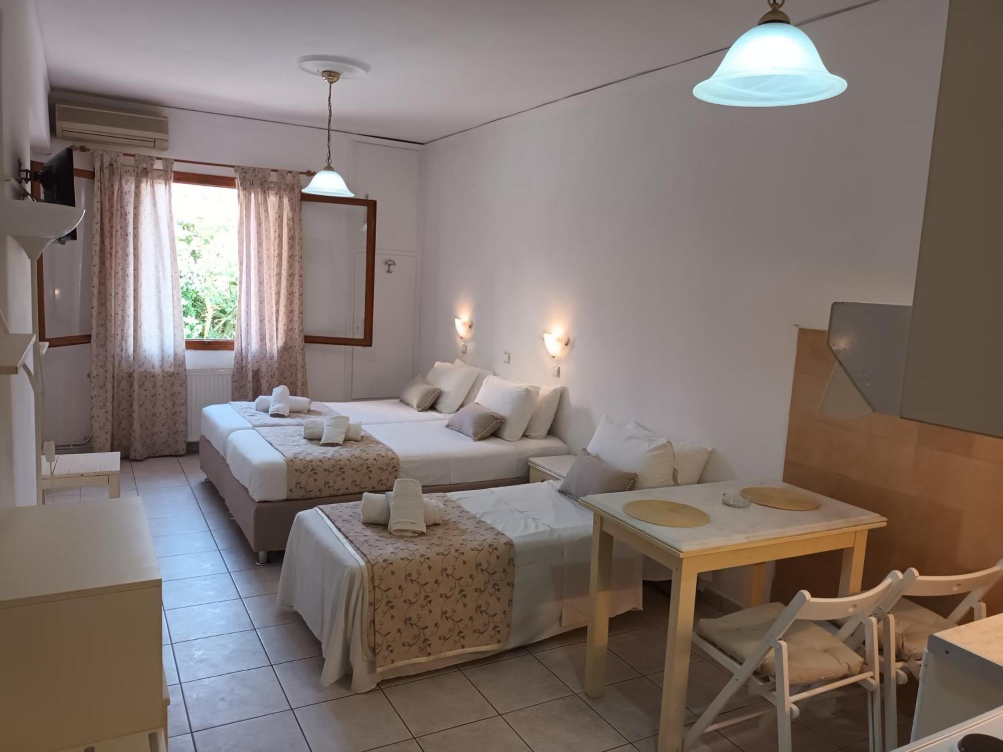 Argostoli Rooms エクステリア 写真